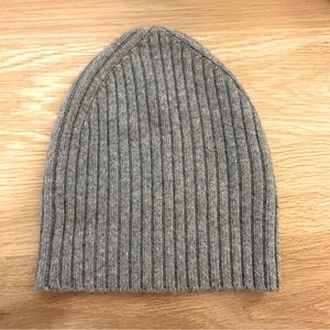 Everlane Ribbed Wool-Cashmere Beanie in Grey